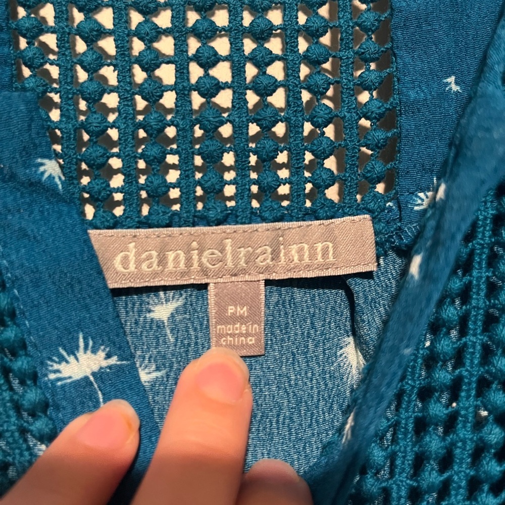 Daniel Rainn Patterned Short Sleeve Blouse - Picture 3 of 3